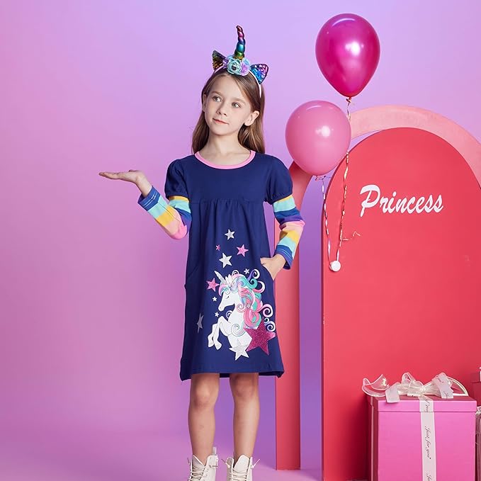 StripeDress è il vestitino ideale per portare colore, fantasia e allegria nel guardaroba delle bambine!