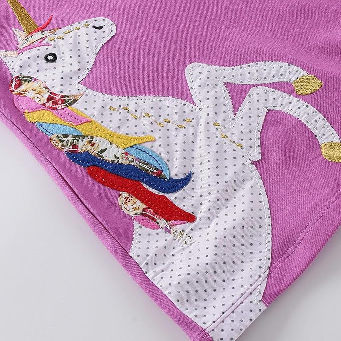 StripeDress è il vestitino ideale per portare colore, fantasia e allegria nel guardaroba delle bambine!